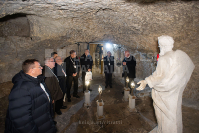Visit to St Paul&#8217;s Grotto, Adoration &#038; Vespers &#8211; 29/11/23